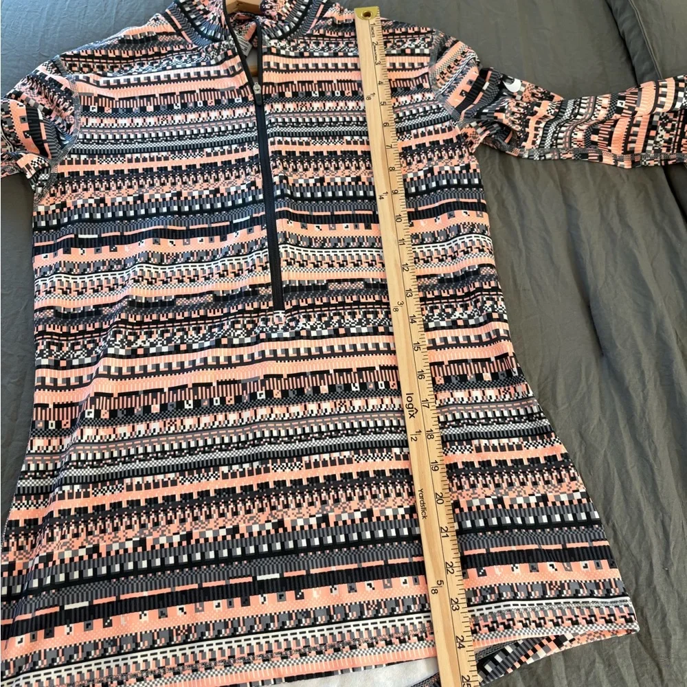 Nike Pro Hyperwarm Aztec Print Half Zip Pullover. Size Medium.
